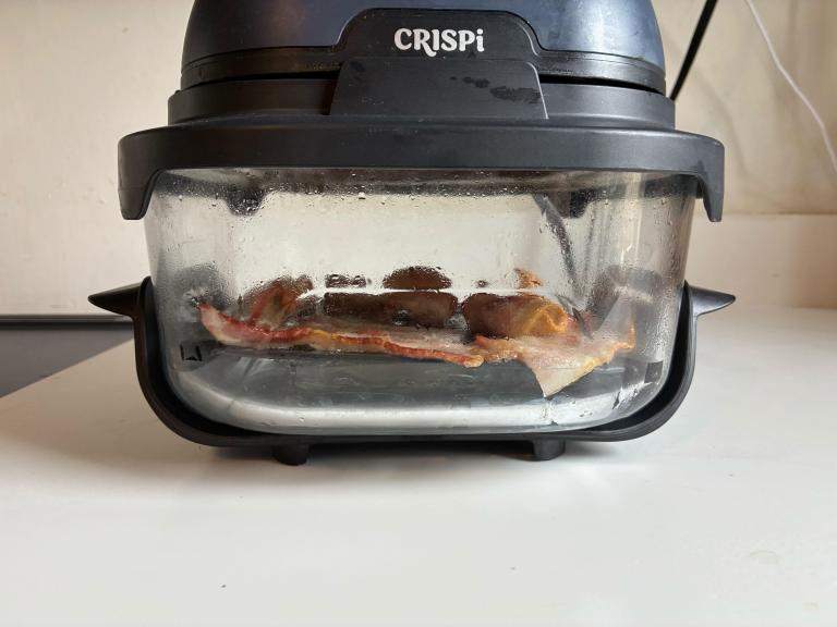 Depois de uma única porção de bacon no air fryer, parei de usar minha frigideira