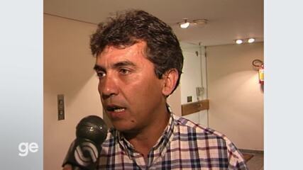 Em 1996, Nelsinho Baptista, pai de Eduardo, deixou o Inter para treinar o Corinthians