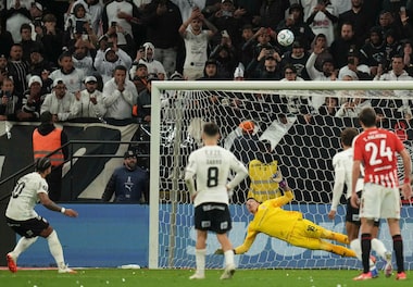 Memphis pede desculpas à torcida do Corinthians por pênalti perdido: ‘Estou de coração partido’