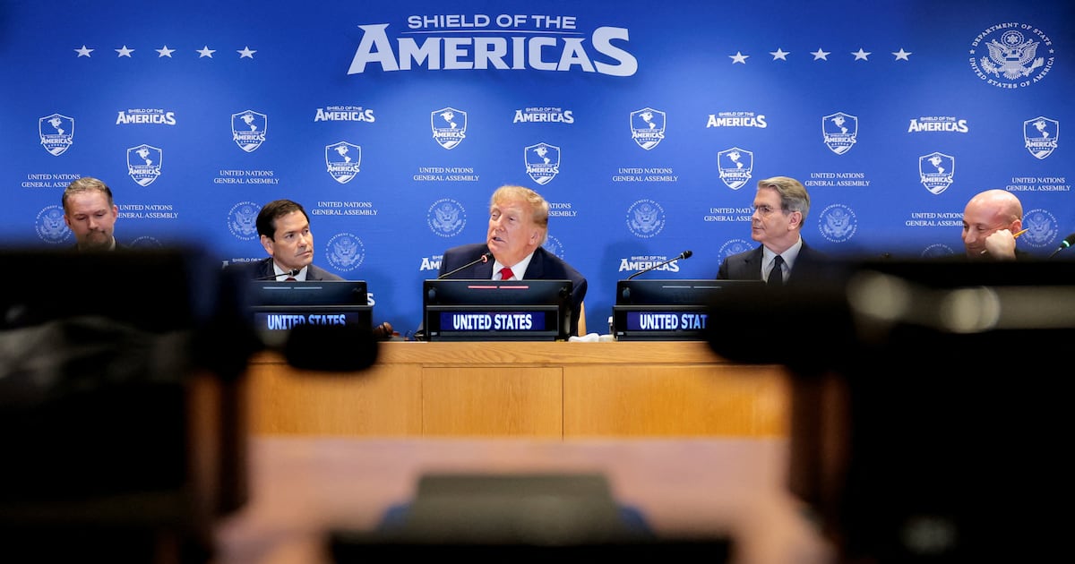 Trump promete utilizar ‘poderio militar sem igual’ em campanha contra cartéis de drogas
