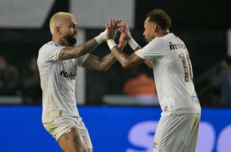 Gabigol lidera arrancada do Santos e pode quebrar recorde pelo clube