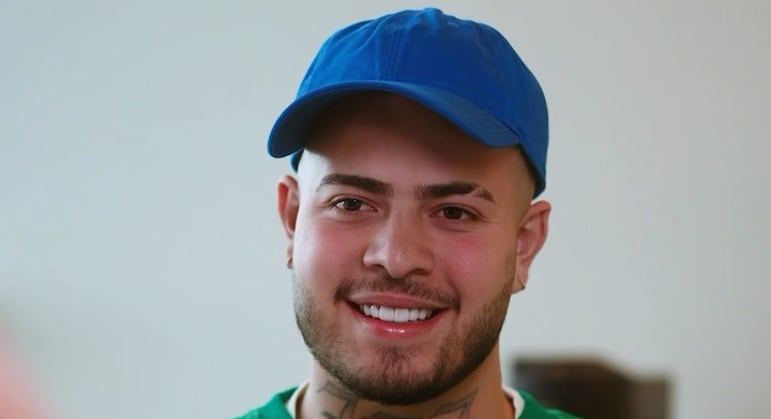 Ranço coletivo? Peões descem a lenha em Ariela Carasso por postura no trato
