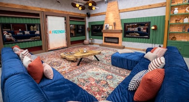 O que esperar do look de Adriane Galisteu para a estreia de A Fazenda 18?
