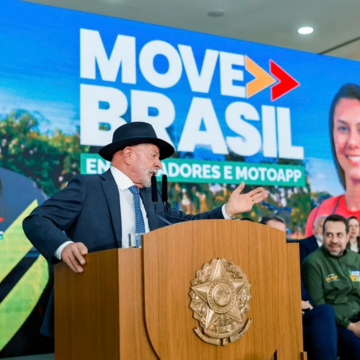 Governo Lula definirá regras sobre transparência do algoritmo para apps