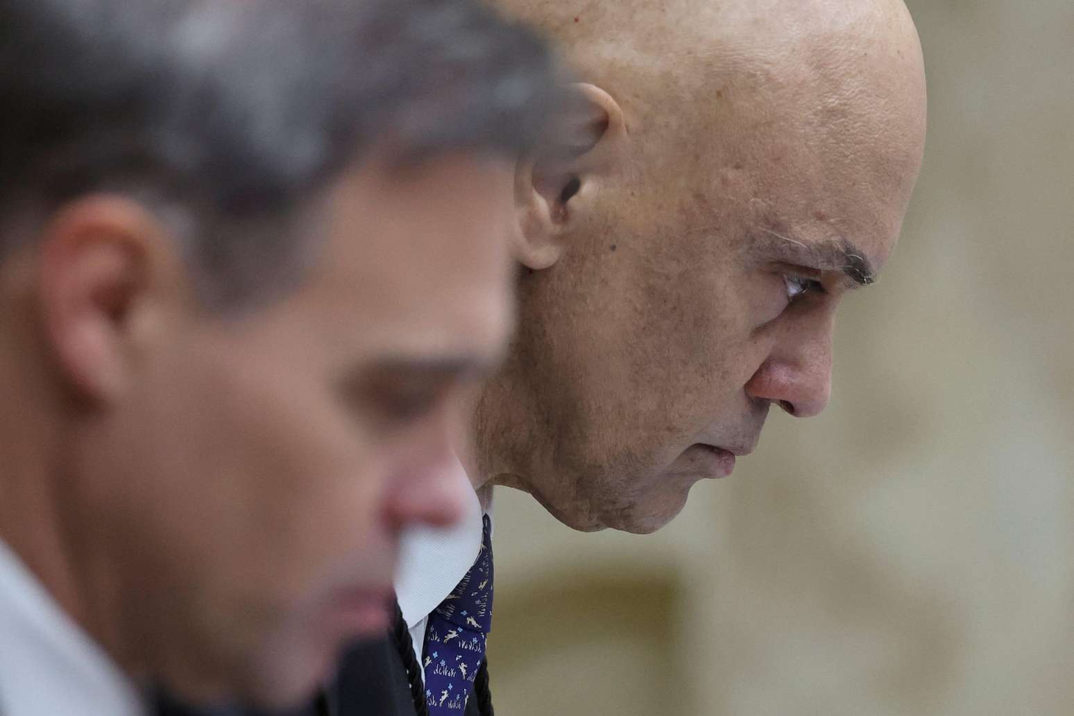 Moraes e Mendonça adotaram decisões ilegais, dizem juristas